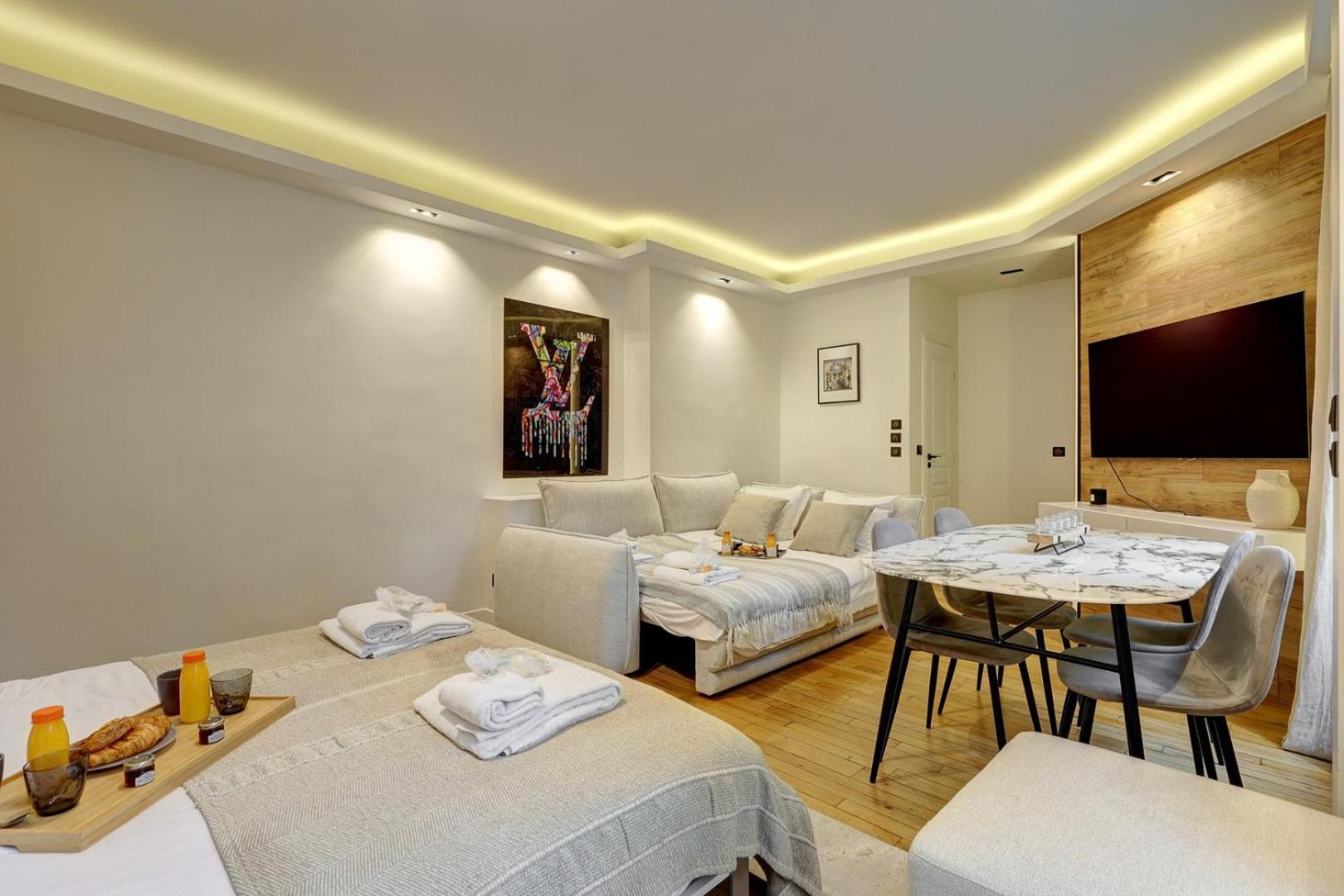 695 Belle - Superbe A Appartement